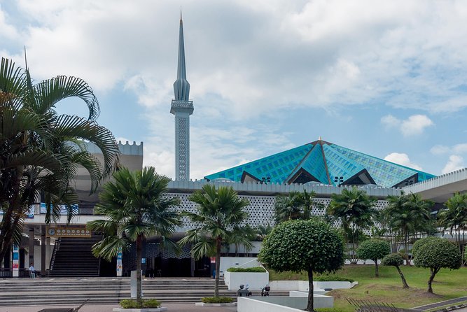 Shore Excursions from Port Klang Terminal - Jadi Batek Gallery: daily batik demos and hands-on art