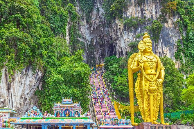 Shore Excursions from Port Klang Terminal - Istana Negara, National Monument, and Merdeka Square: royal meets remembrance