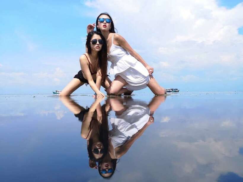 Sky Mirror - Kuala Selangor and Sekinchan Paddy Field Tour - Sky Mirror at Sasaran Beach: Why This Tidal Trick Looks Like Magic