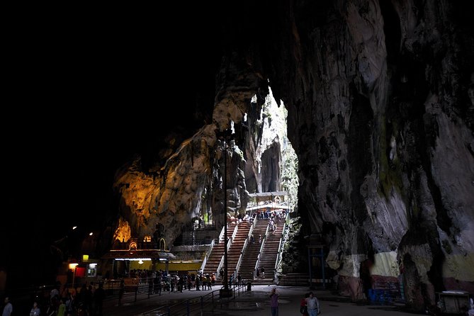 The holy caverns and temples of the Batu Caves - Batu Caves: the climb that feels like a ritual, not a chore